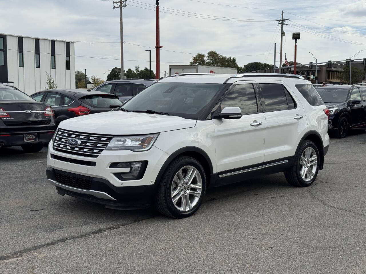 2016 FORD Explorer