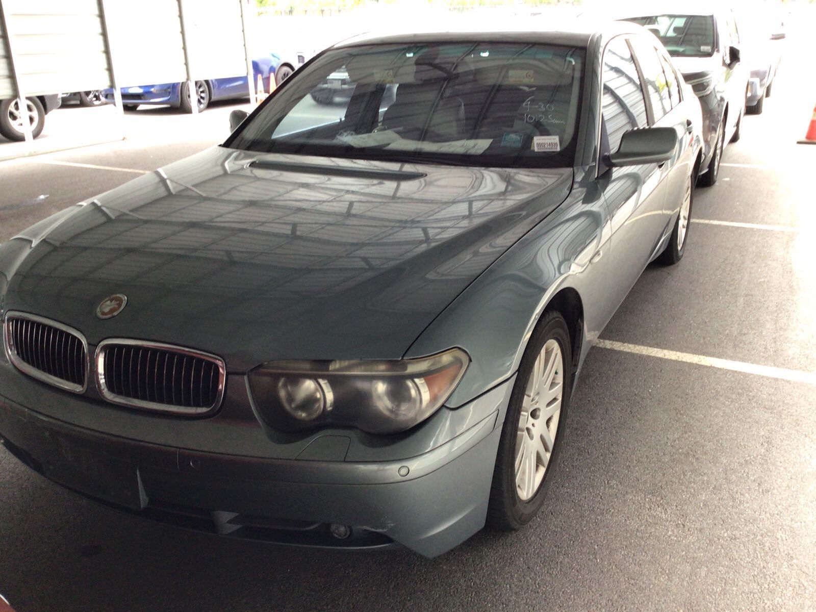 BMW 745i
