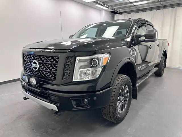 Nissan Titan