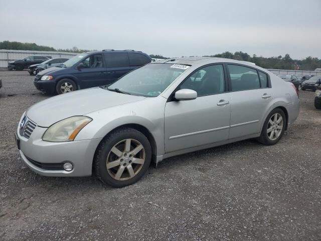Nissan Maxima