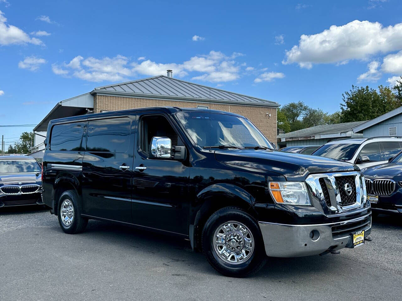 Nissan NV