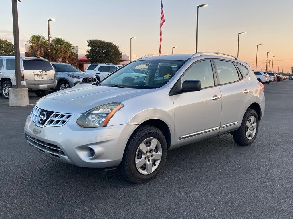 Nissan Rogue Select