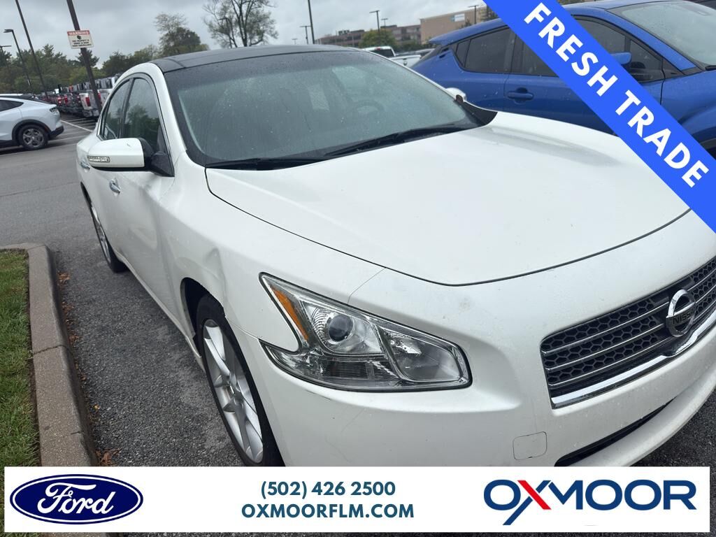 Nissan Maxima