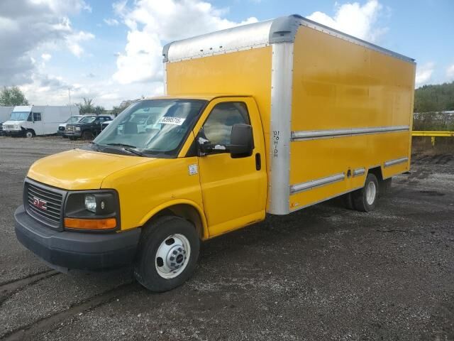 GMC Savana
