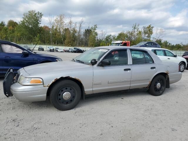 Ford Crown Victoria