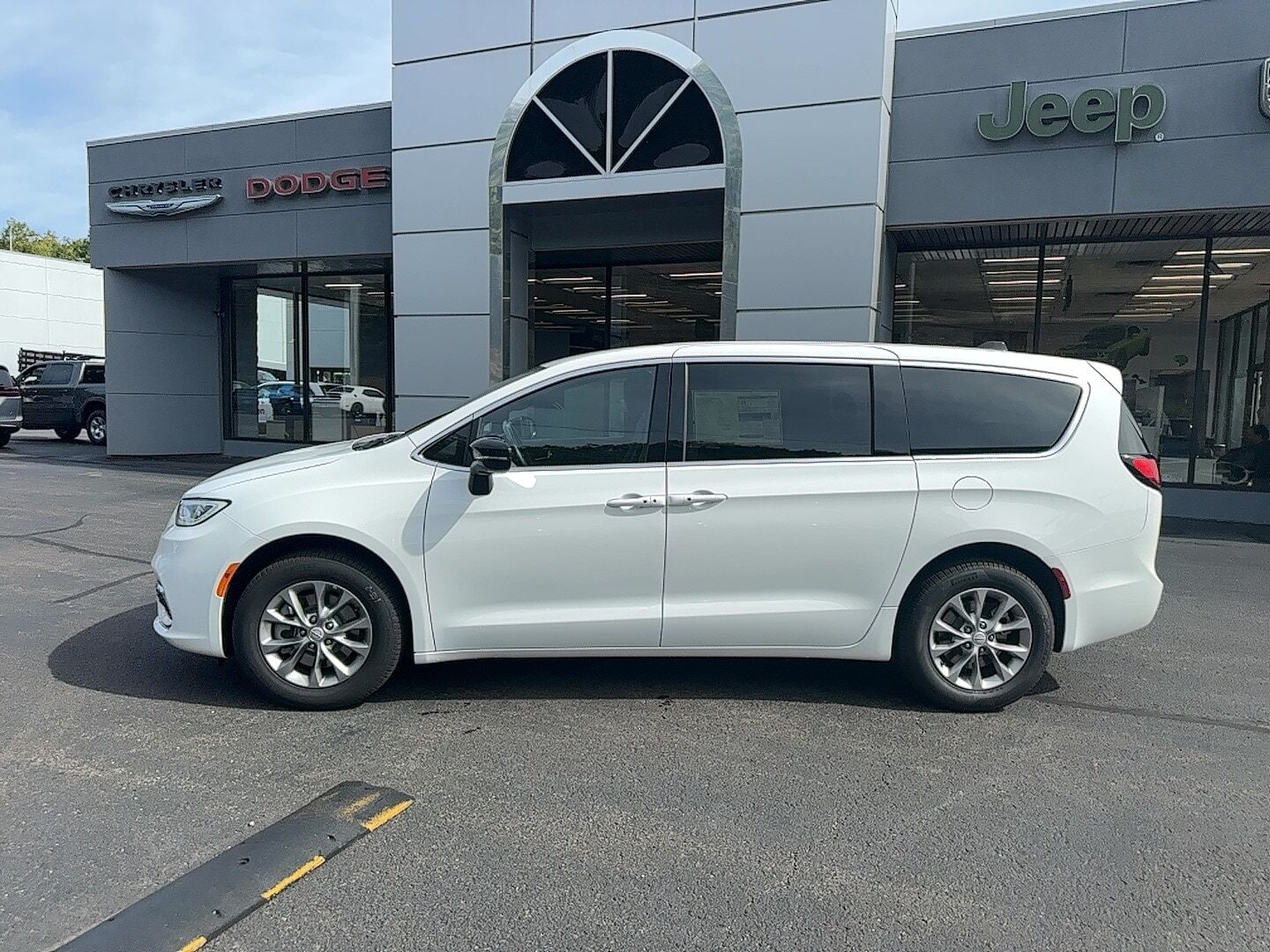 2026 CHRYSLER Pacifica