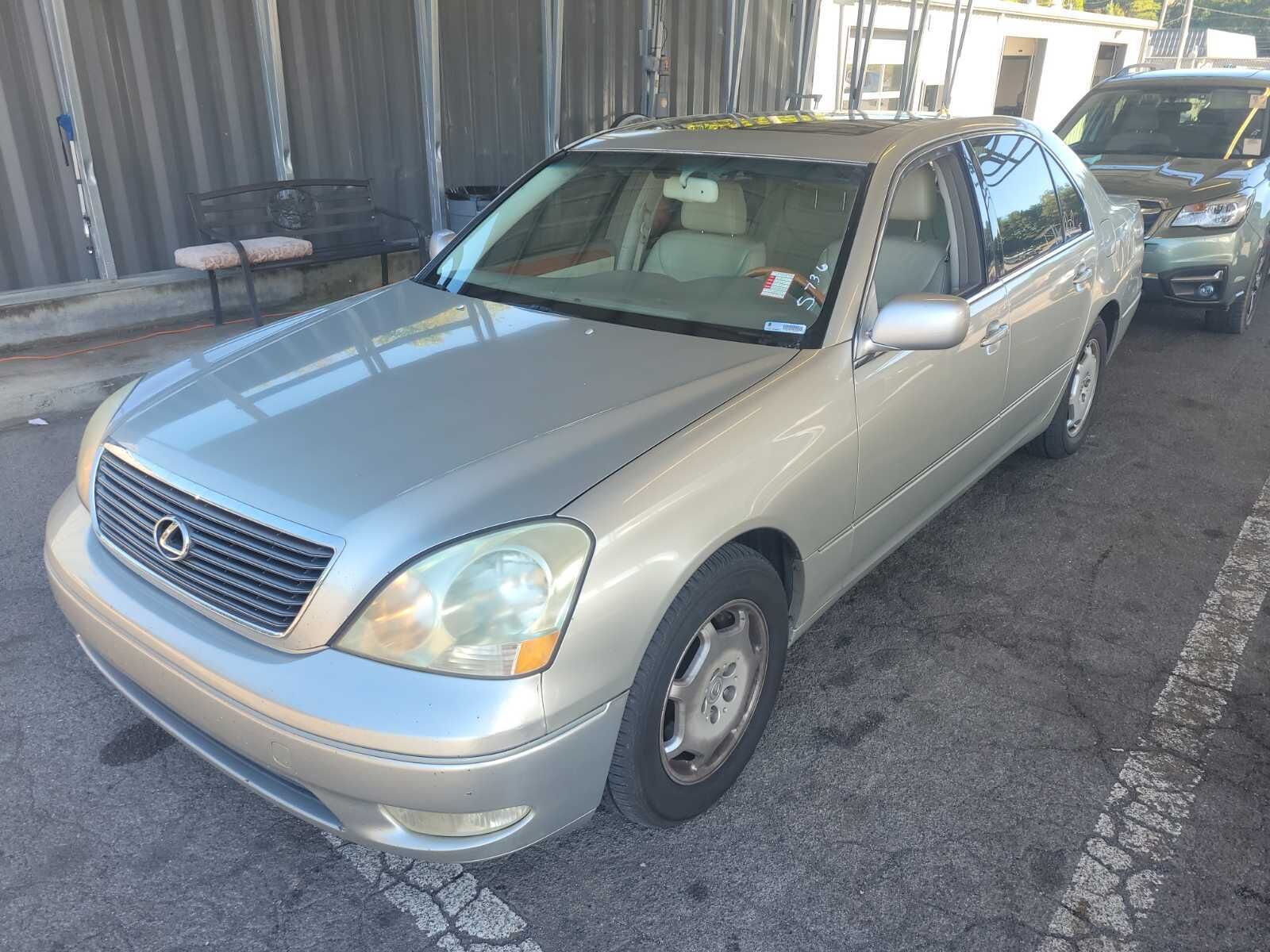 Lexus LS