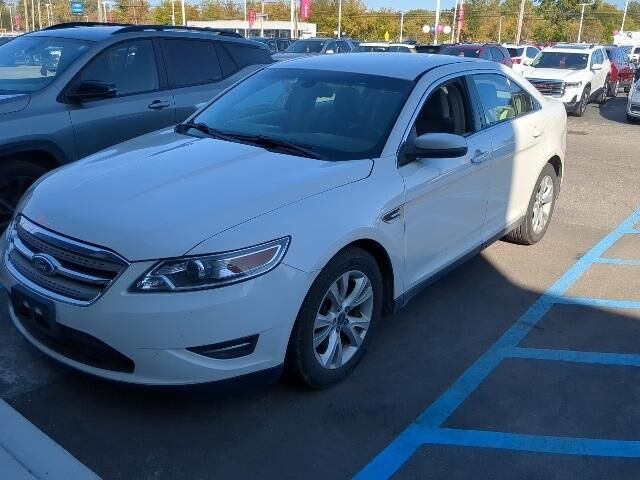 Ford Taurus