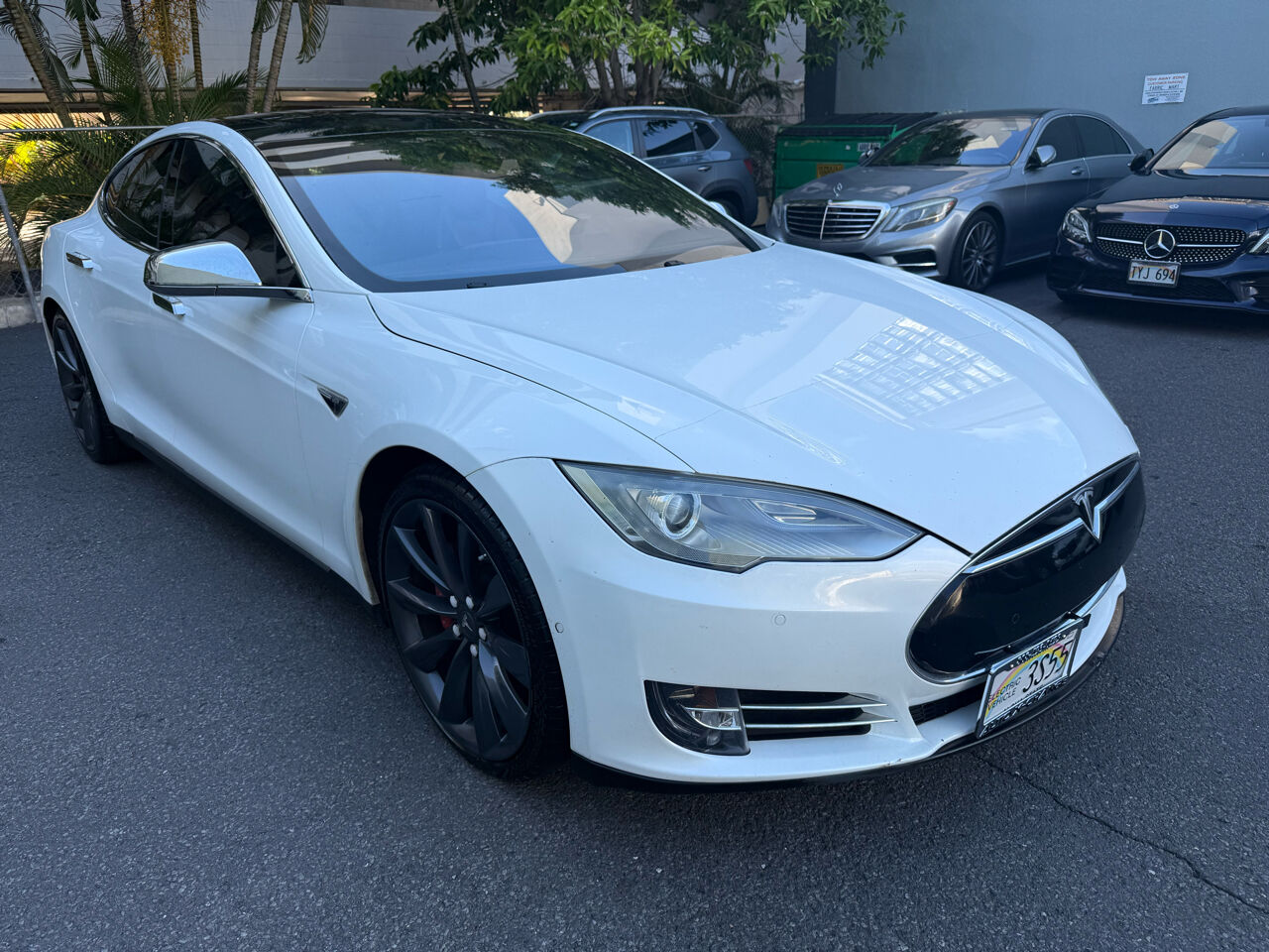 2015 TESLA Model S