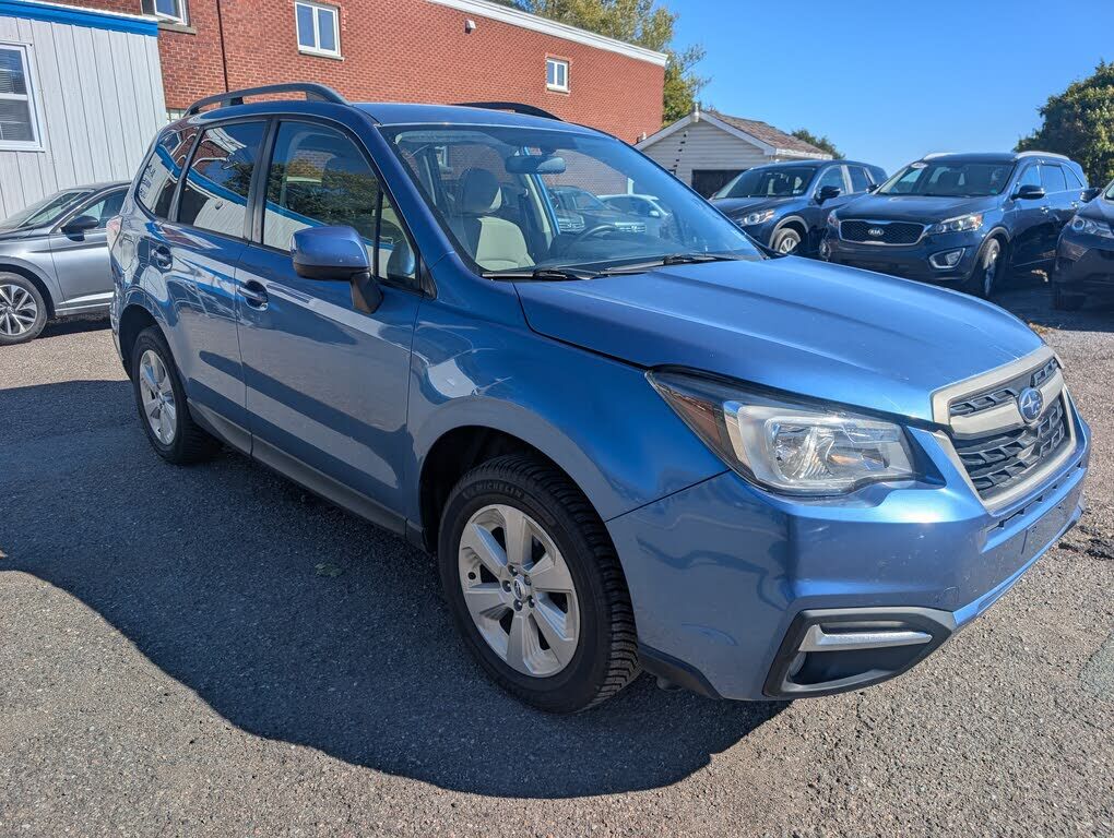2017 SUBARU Forester