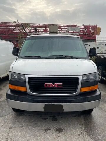 GMC Savana