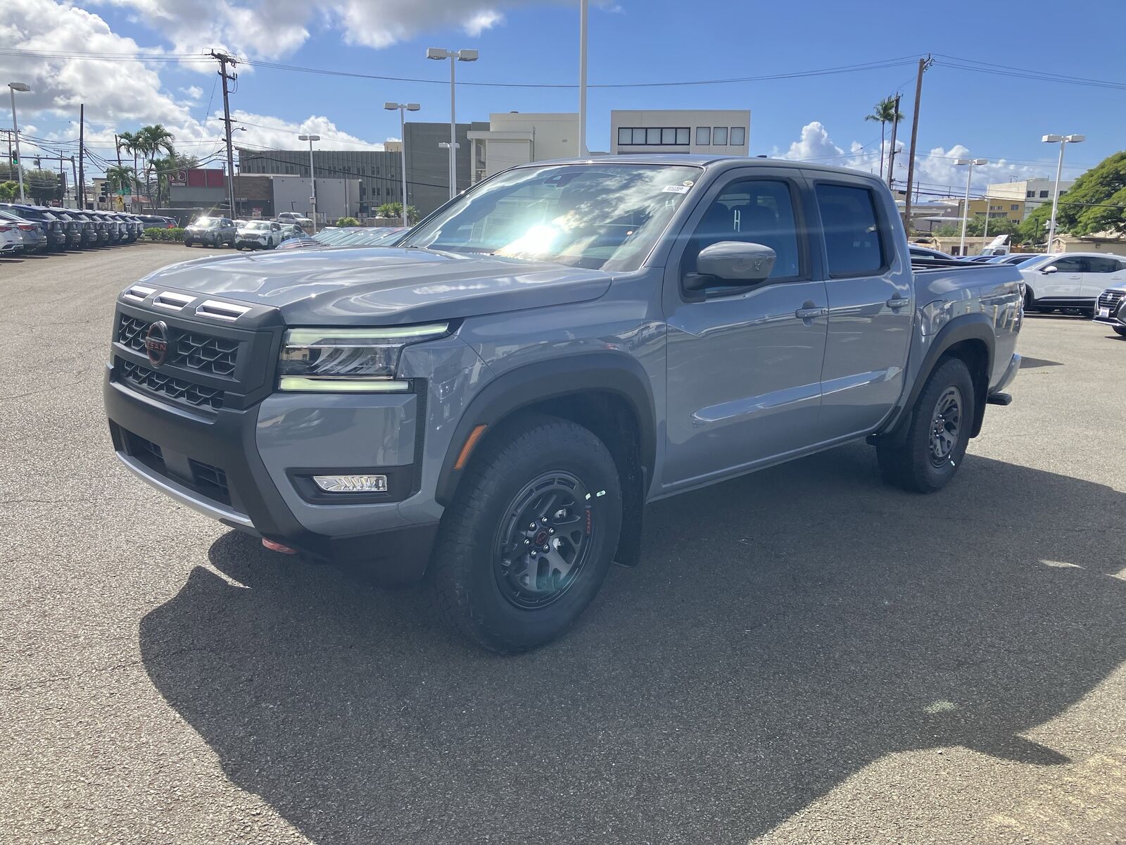 2025 NISSAN Frontier