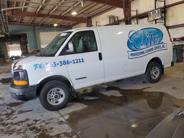 GMC Savana