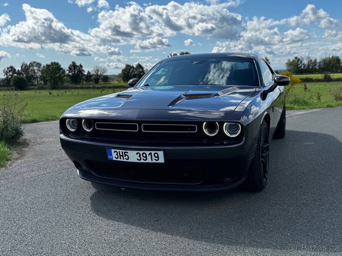 Dodge Challenger
