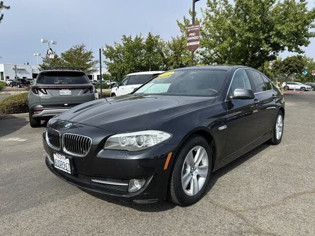BMW 528i