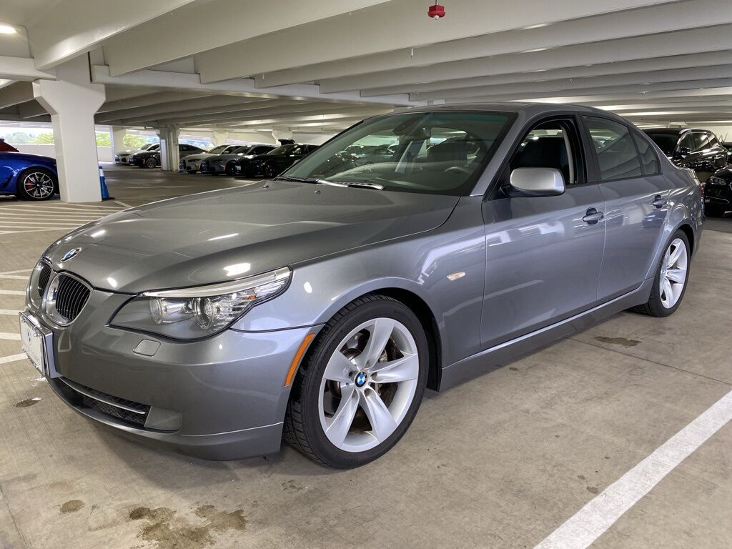 BMW 528i