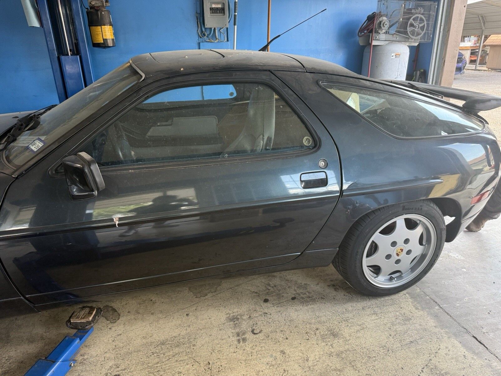 Porsche 928