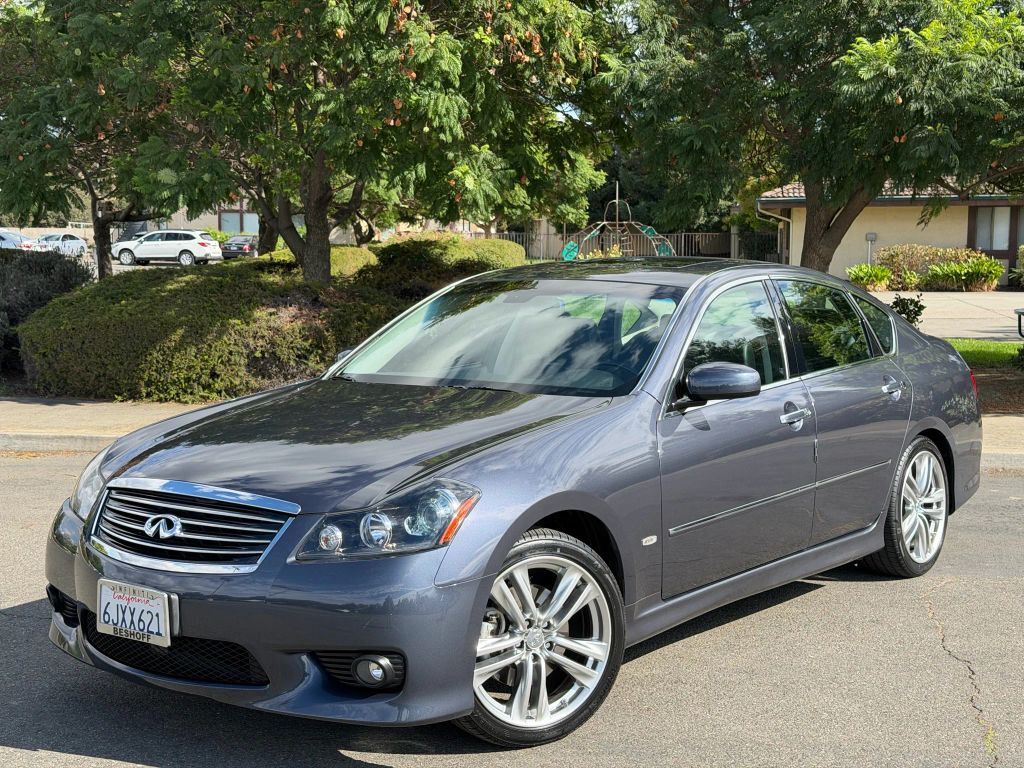 Infiniti M35