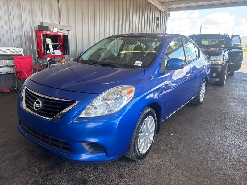 Nissan Versa