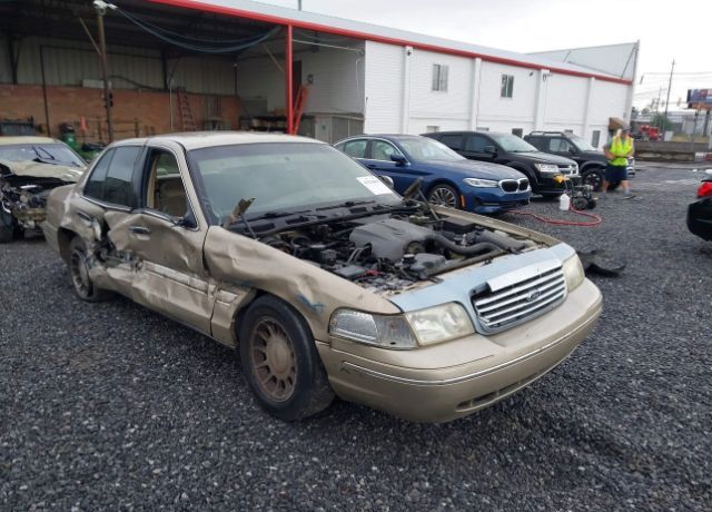 Ford Crown Victoria