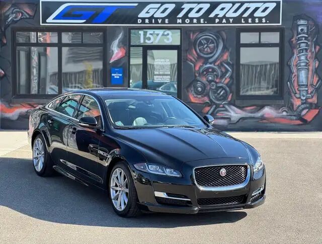 Jaguar XJ