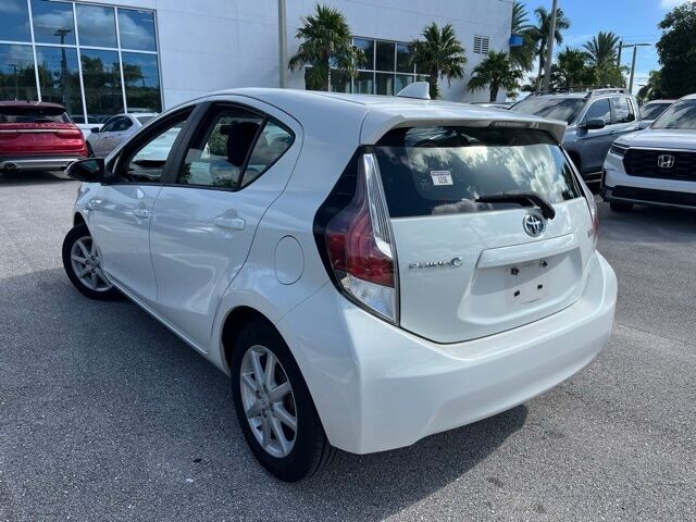 Toyota Prius C