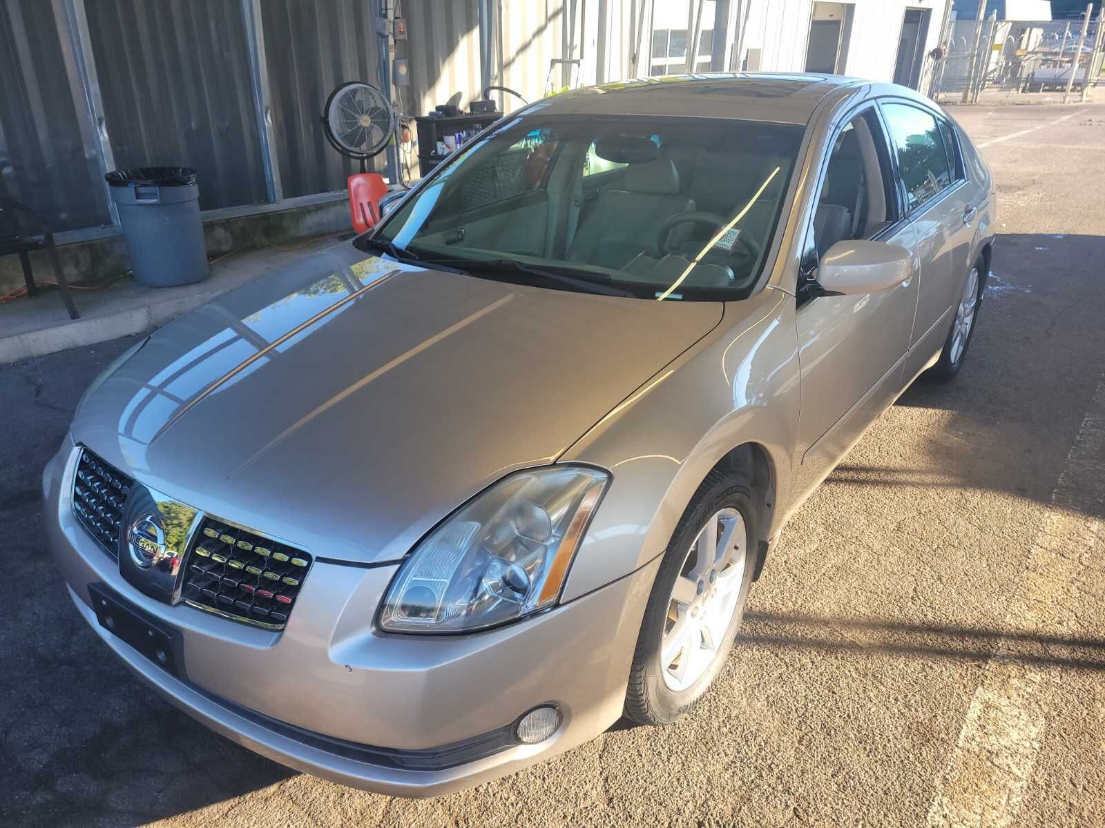 Nissan Maxima