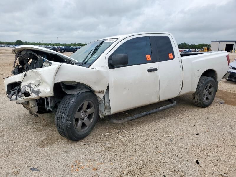 Nissan Titan
