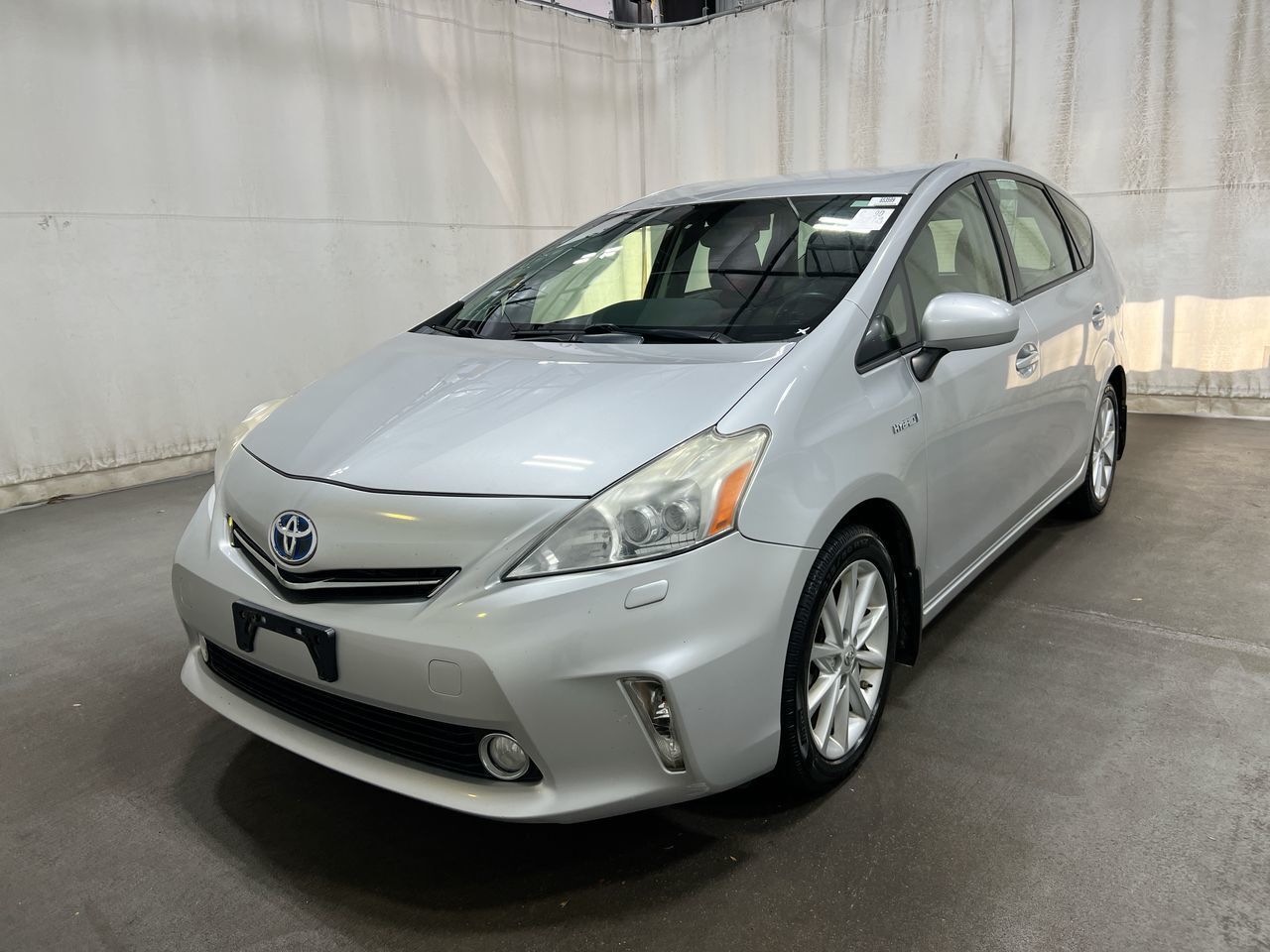 Toyota Prius V