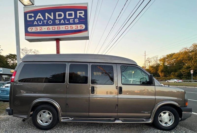 GMC Savana