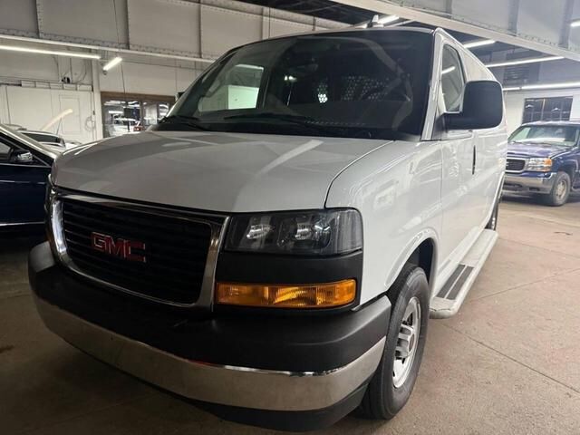 2023 GMC Savana