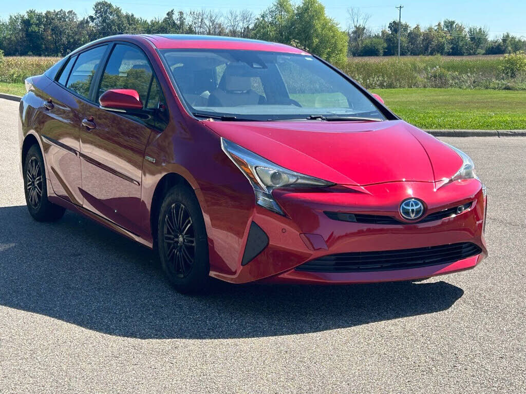 2016 TOYOTA PRIUS