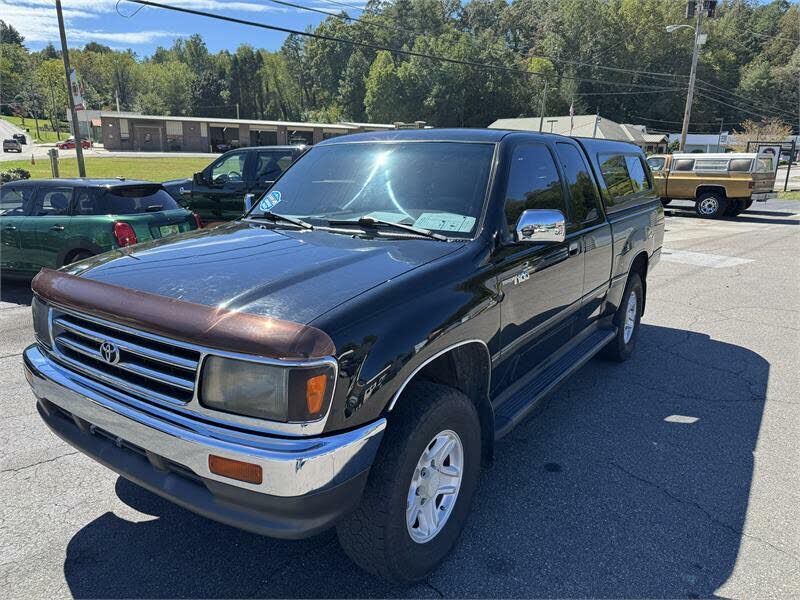 Toyota T100