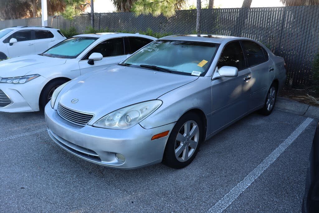 Lexus ES