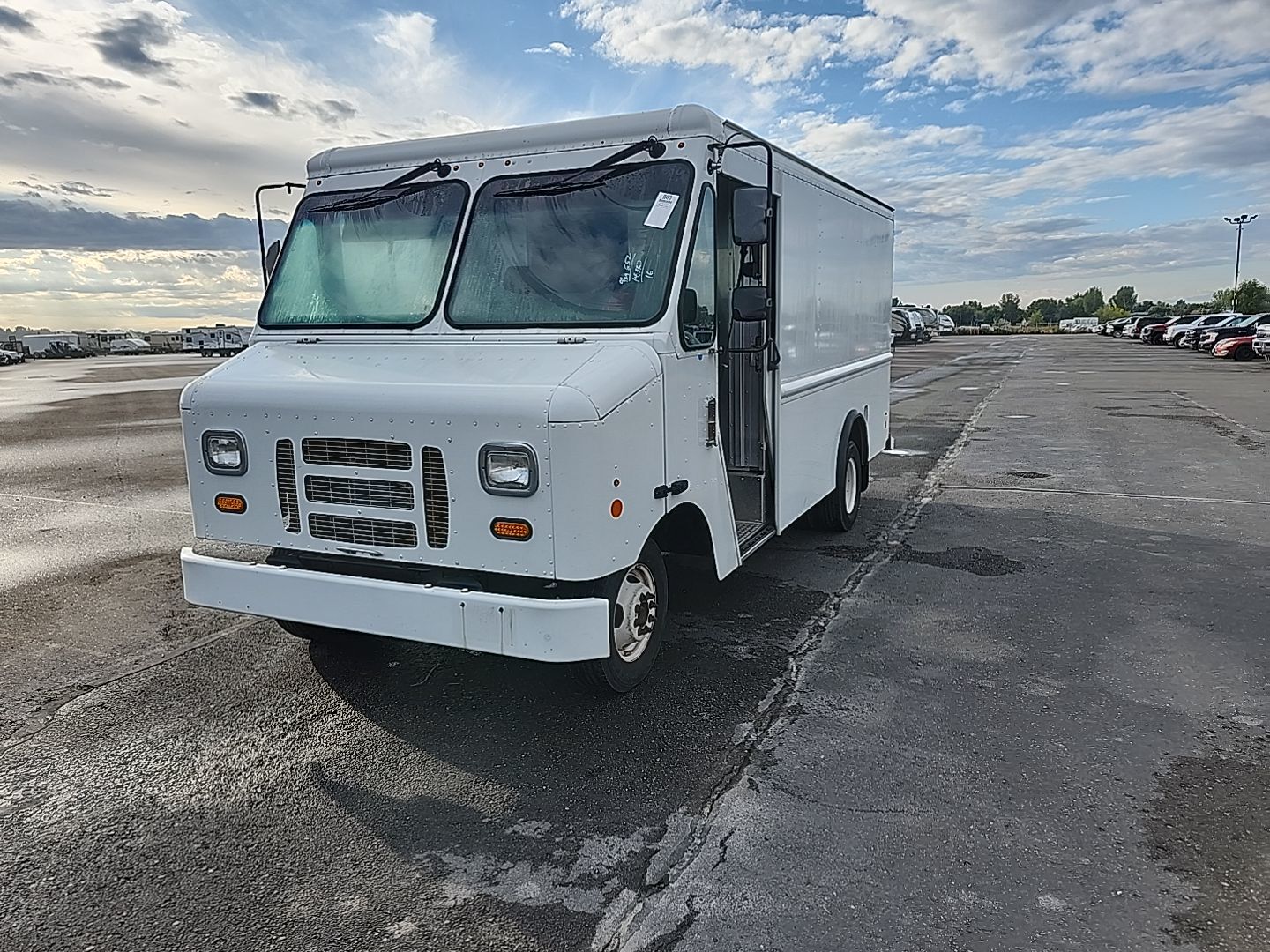 Ford E-350