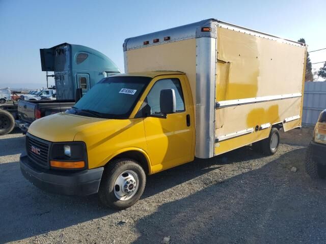 GMC Savana