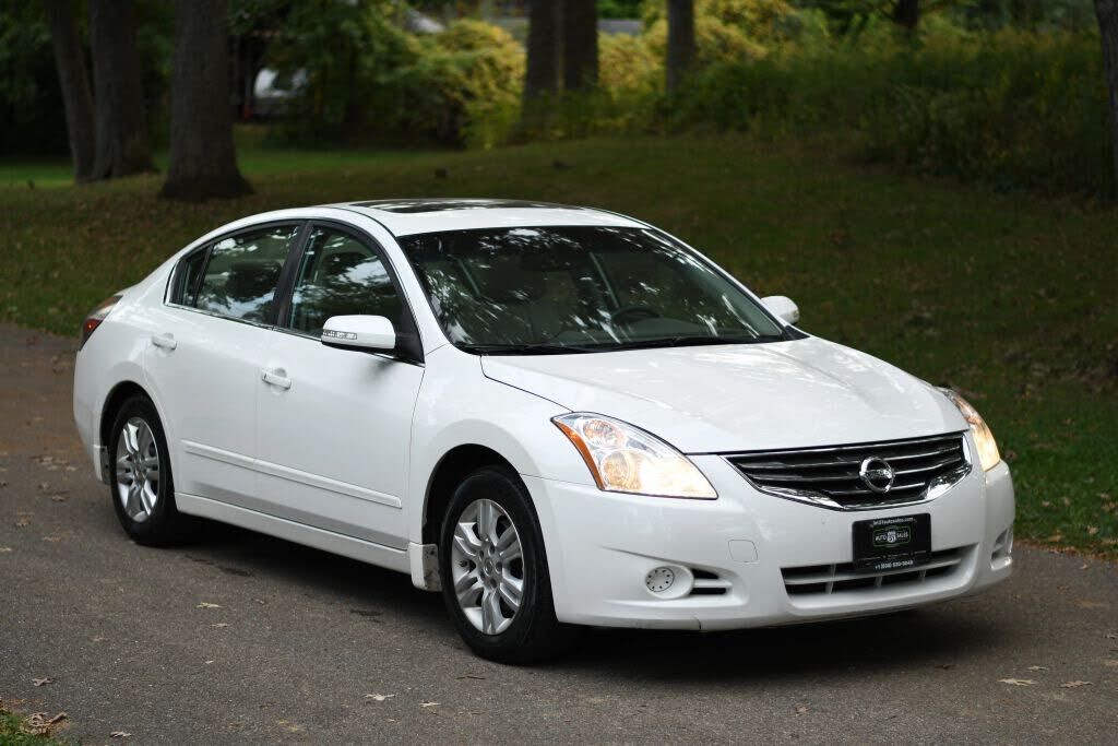 2011 NISSAN Altima