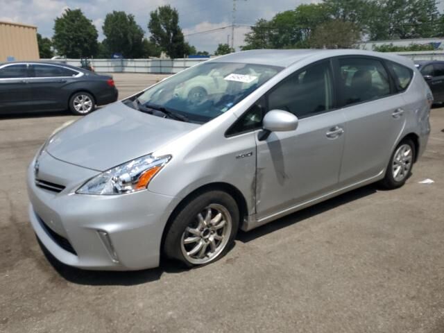 Toyota Prius V