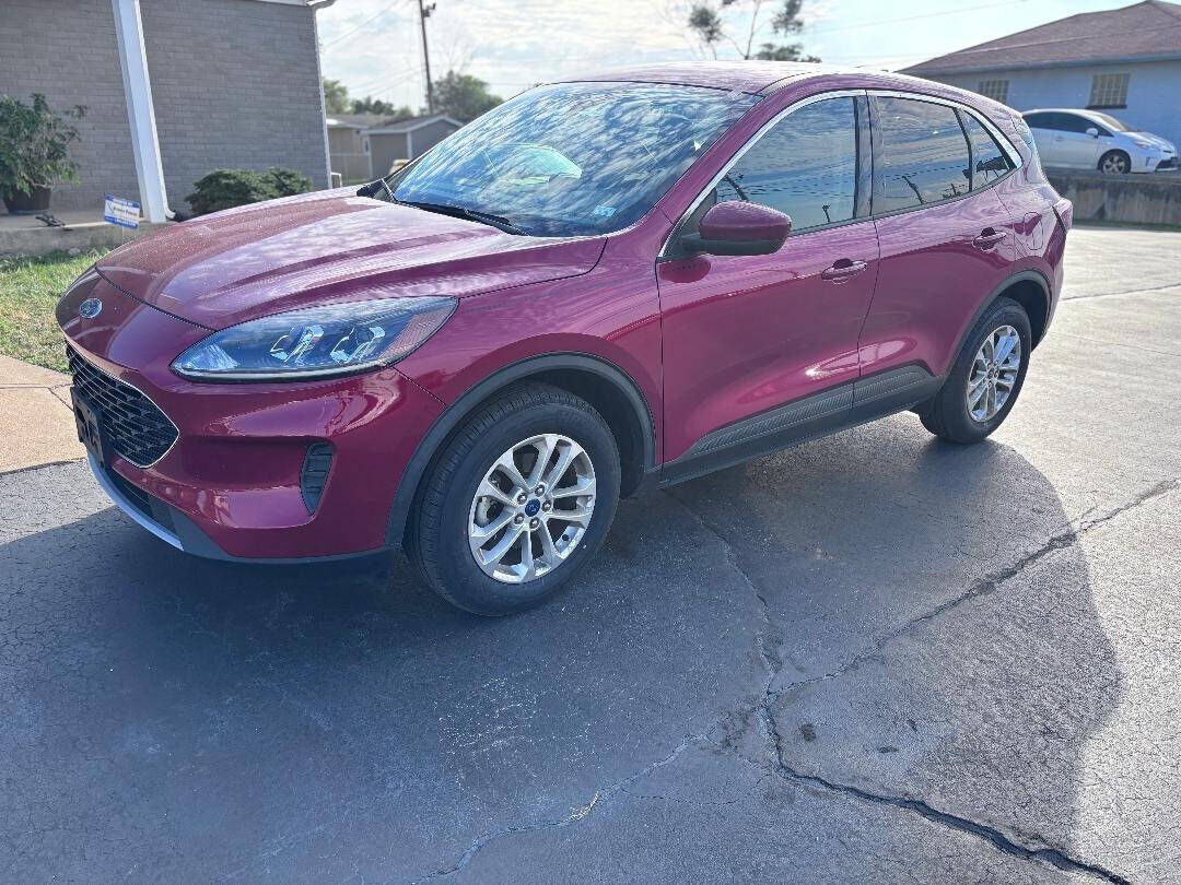 2020 FORD Escape