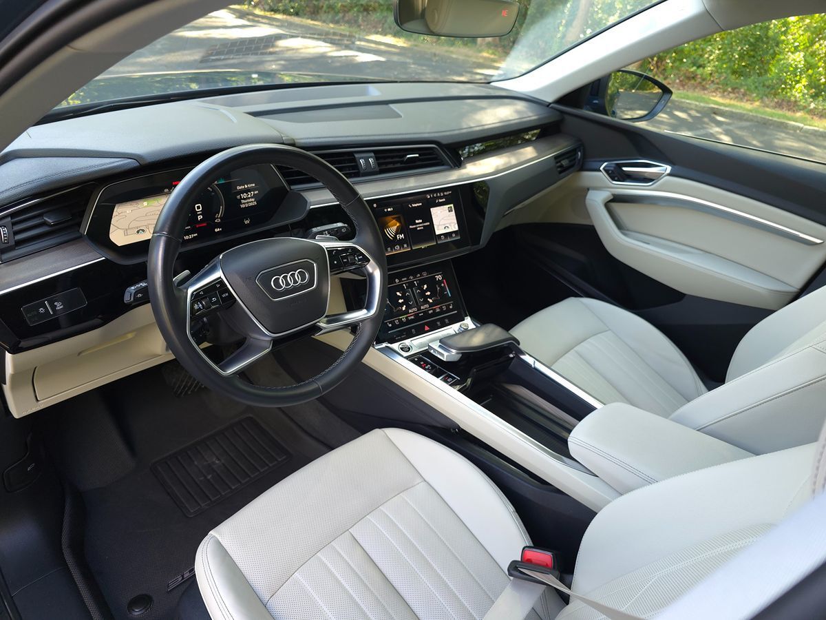 2024 Audi Q8