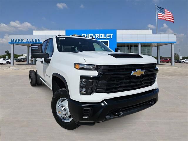 2026 CHEVROLET Silverado HD