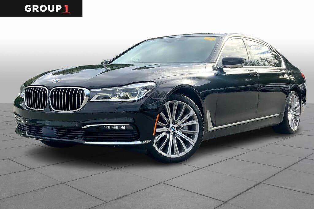 BMW 750i