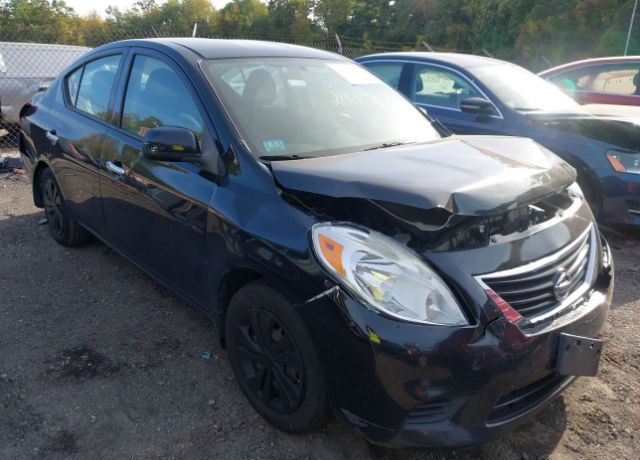 Nissan Versa