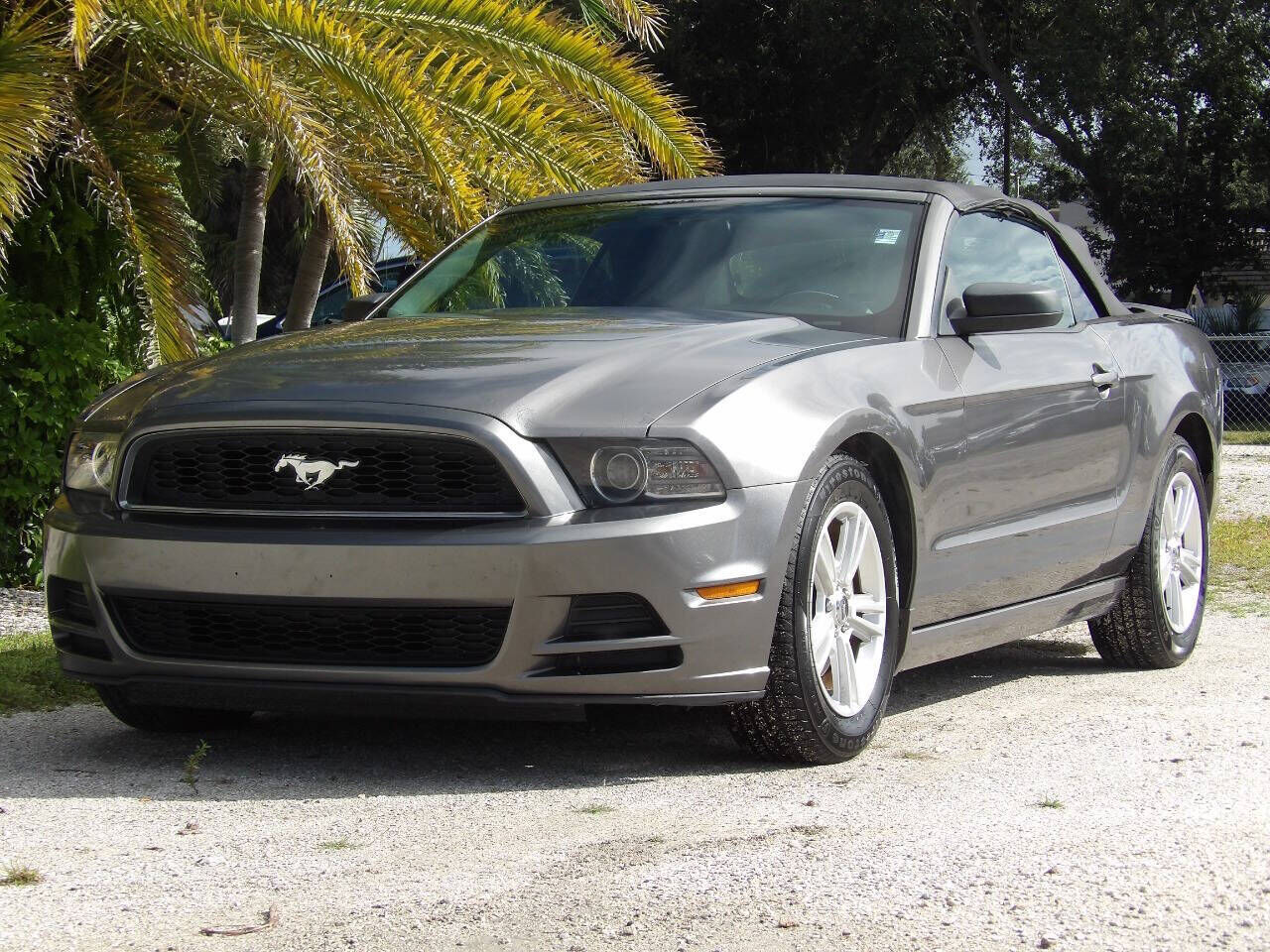2013 FORD Mustang