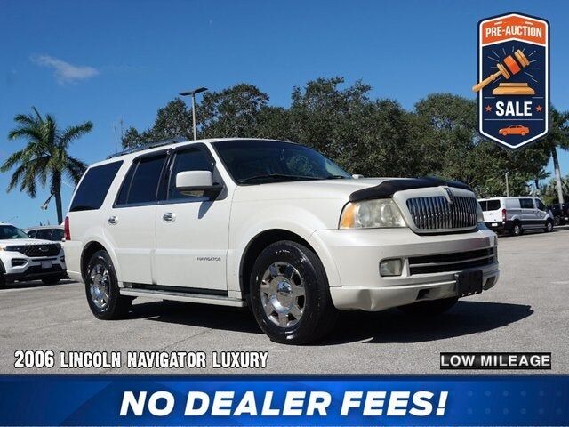 Lincoln Navigator