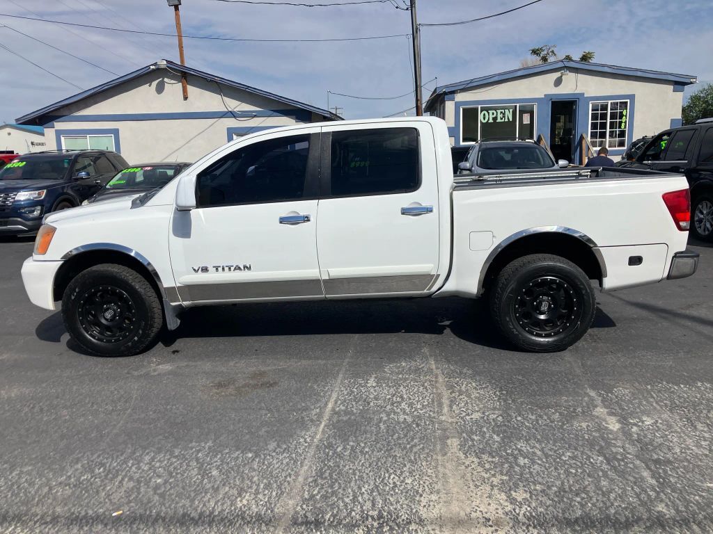 2011 NISSAN Titan