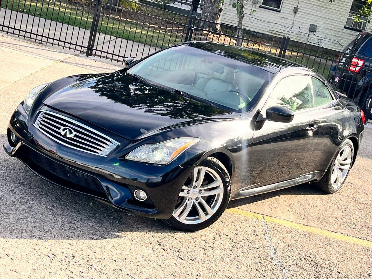2009 INFINITI G37