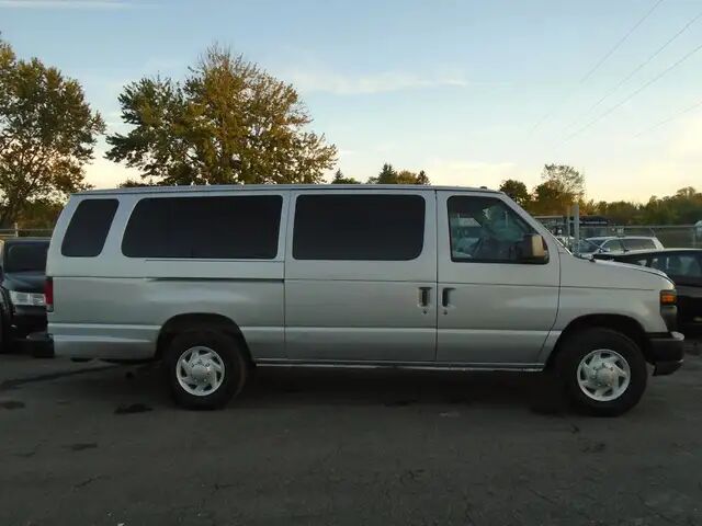 Ford E-350