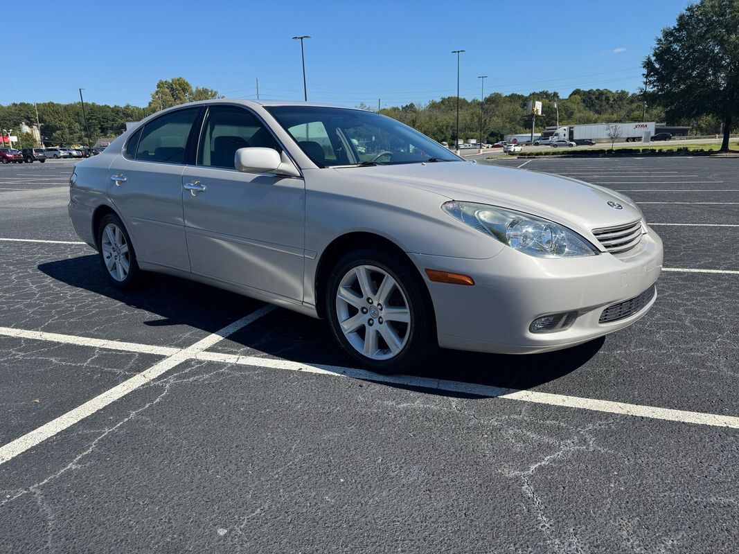 Lexus ES