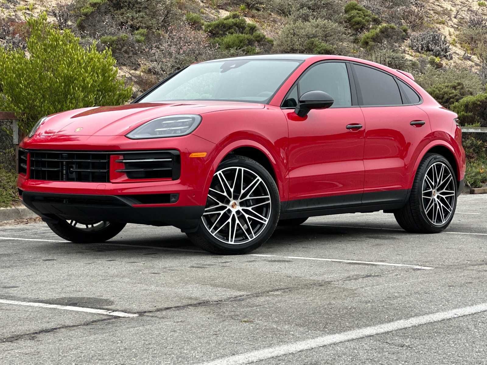 2025 PORSCHE Cayenne